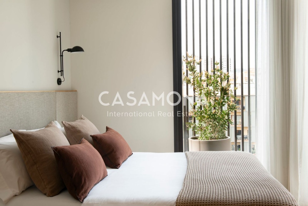 Stylish 1-Bedroom Apartment with Private Terrace in Barcelona