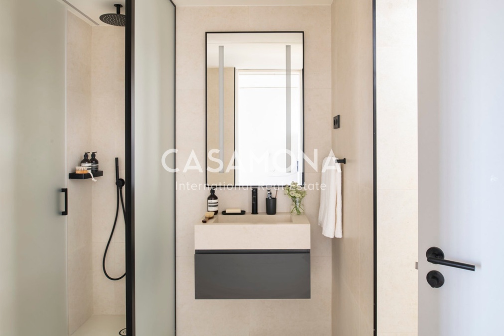 Modern 3-Bedroom Apartment with Private Terrace and Views of the Arc de Triomf in Barcelona Modern 3-Bedroom Apartment with Private Terrace and Views of the Arc de Triomf in Barcelona