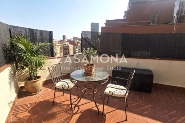 Spacieux Atico au dernier étage avec 2 chambres et une immense terrasse privée ainsi qu'un ascenseur. Spacieux Atico au dernier étage avec 2 chambres et une immense terrasse privée ainsi qu'un ascenseur.