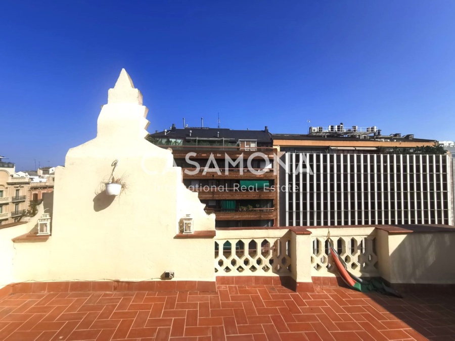 Spacieux Atico au dernier étage avec 2 chambres et une immense terrasse privée ainsi qu'un ascenseur. Spacieux Atico au dernier étage avec 2 chambres et une immense terrasse privée ainsi qu'un ascenseur.