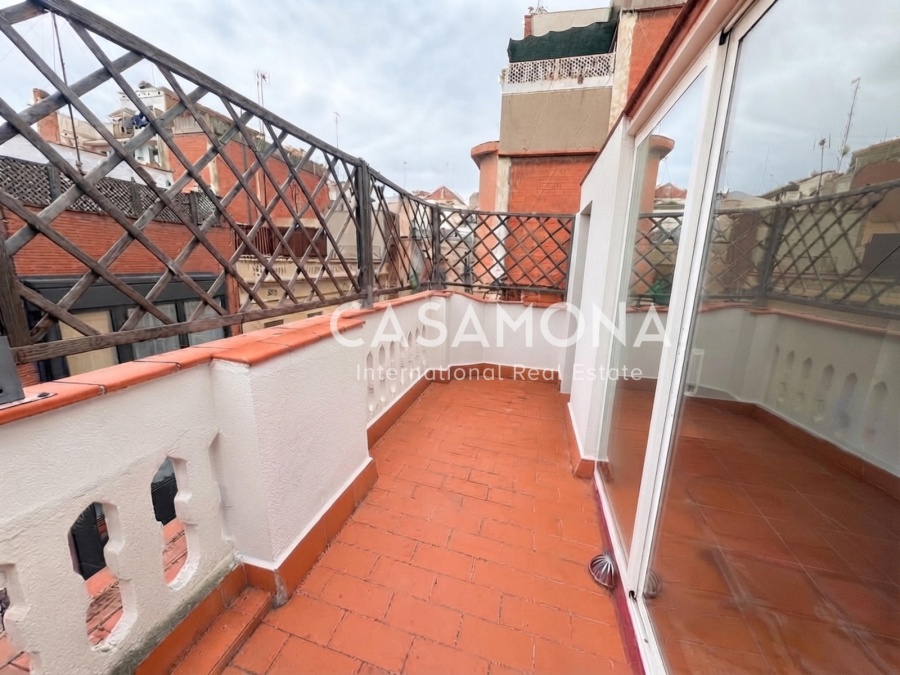 Encantador apartament a Gràcia amb terrassa privada Encantador apartament a Gràcia amb terrassa privada