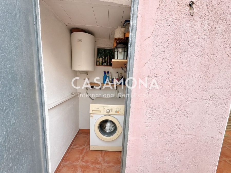 Big Opportunity for Renovation: 2 Floor Property with a Private Terrace in Gracia Big Opportunity for Renovation: 2 Floor Property with a Private Terrace in Gracia
