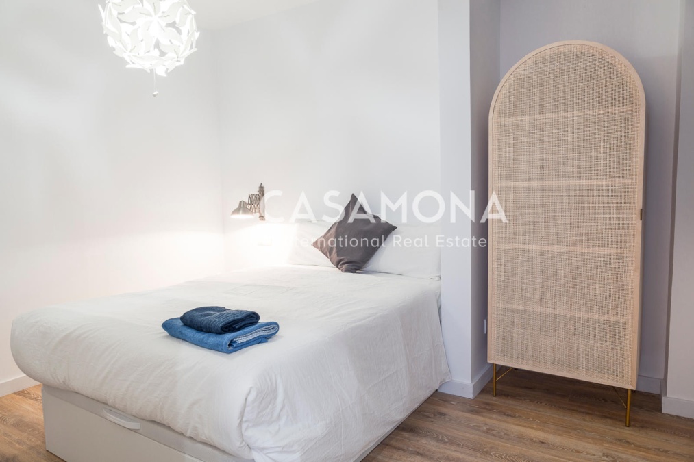 Apartament lluminós i espaiós de 4 habitacions a l’Eixample Apartament lluminós i espaiós de 4 habitacions a l’Eixample