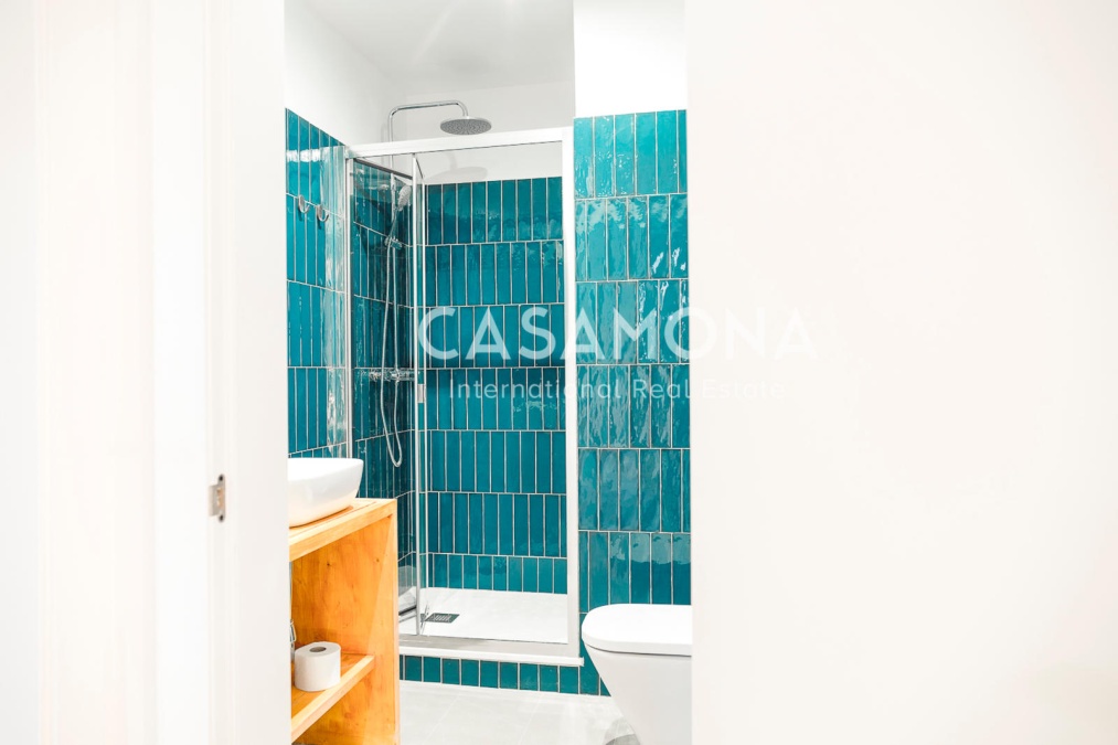 Bright & Spacious 4-Bedroom Apartment in Eixample 