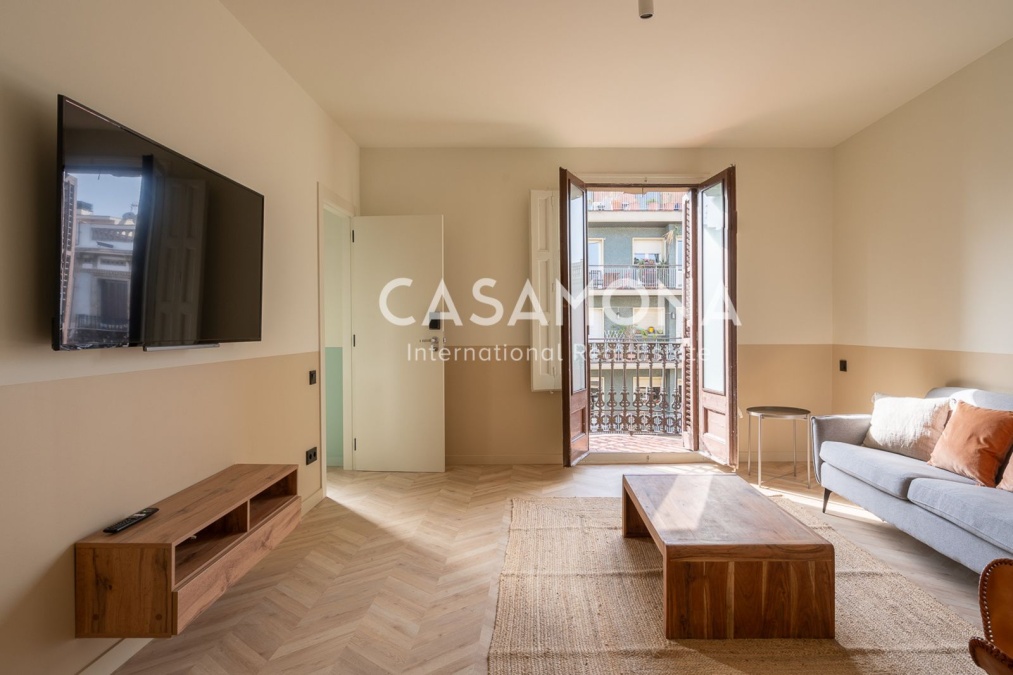 Luxury 5-Bedroom Apartment in the Heart of Eixample Luxury 5-Bedroom Apartment in the Heart of Eixample
