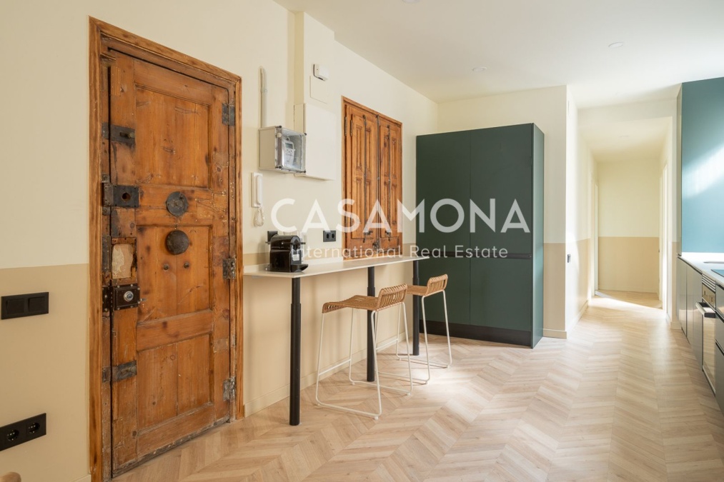 Luxury 5-Bedroom Apartment in the Heart of Eixample Luxury 5-Bedroom Apartment in the Heart of Eixample