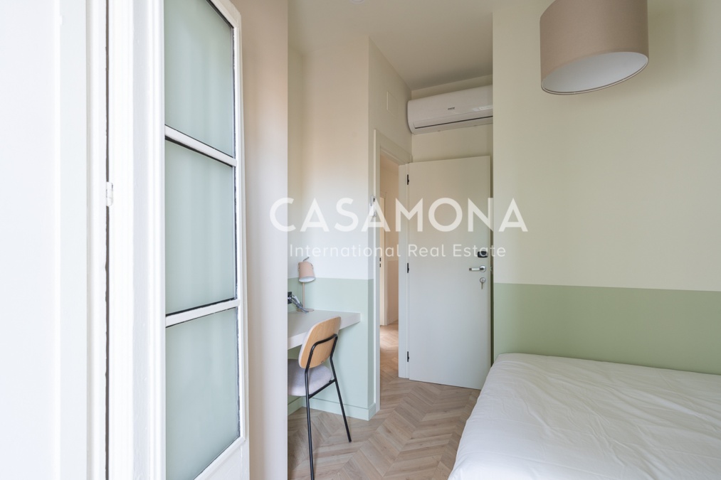 Luxury 5-Bedroom Apartment in the Heart of Eixample Luxury 5-Bedroom Apartment in the Heart of Eixample