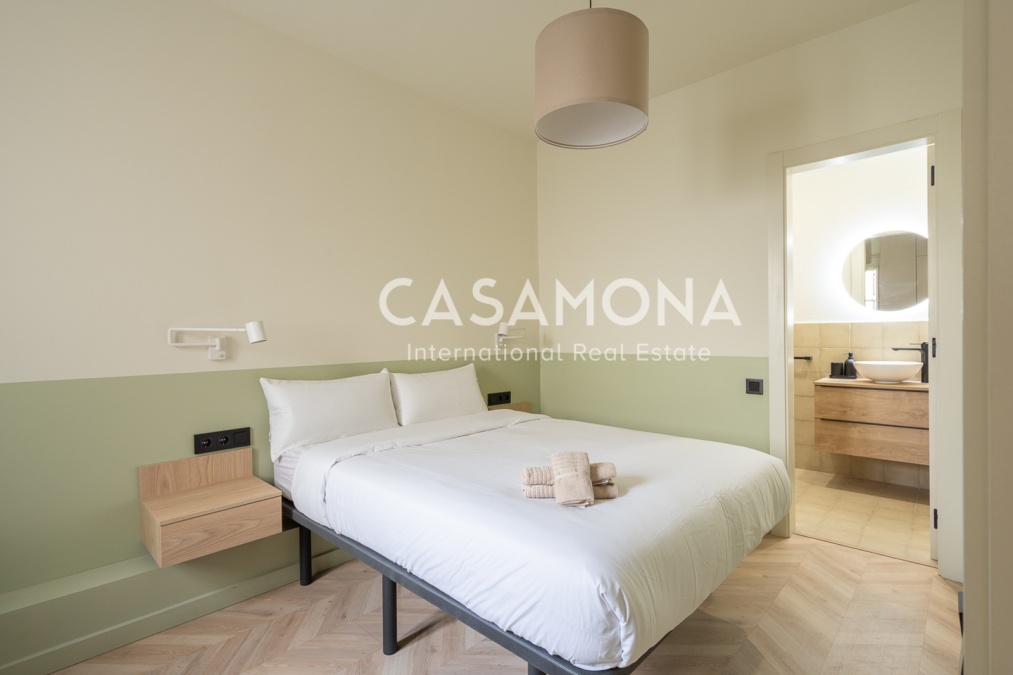 Luxury 5-Bedroom Apartment in the Heart of Eixample Luxury 5-Bedroom Apartment in the Heart of Eixample