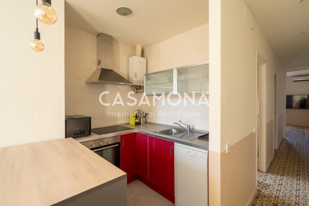 Impressionant apartament d'1 habitació amb terrassa privada al cor de Sant Antoni Impressionant apartament d'1 habitació amb terrassa privada al cor de Sant Antoni