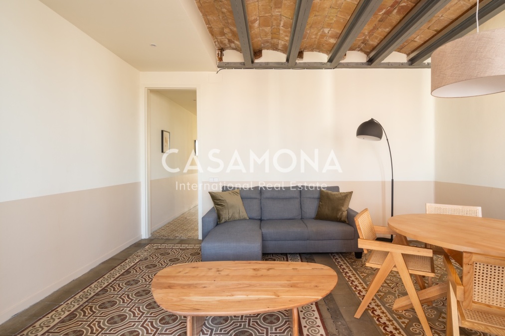 Stunning 1 Bedroom Apartment with Private Terrace in the Heart of Sant Antoni 