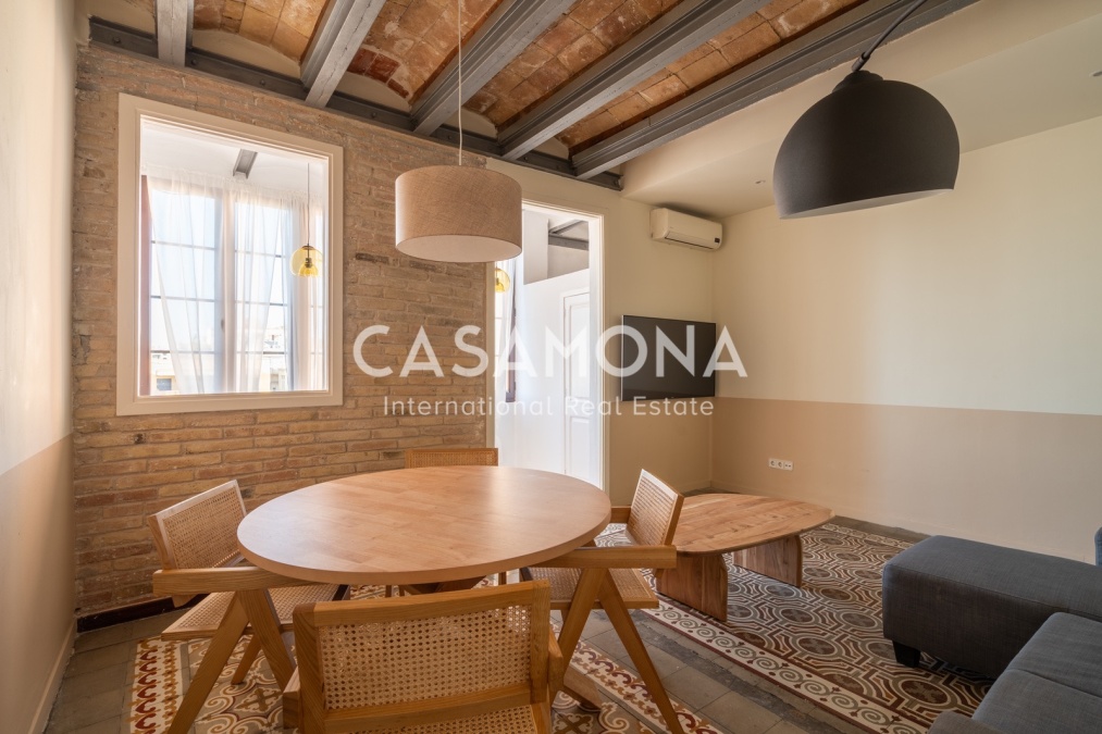 Stunning 1 Bedroom Apartment with Private Terrace in the Heart of Sant Antoni 
