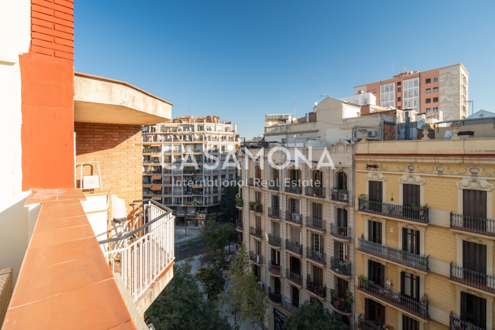 Impressionant apartament d'1 habitació amb terrassa privada al cor de Sant Antoni Impressionant apartament d'1 habitació amb terrassa privada al cor de Sant Antoni