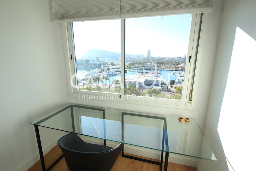Impresionantes vistas al Port Vell desde este luminoso apartamento de 2 dormitorios Impresionantes vistas al Port Vell desde este luminoso apartamento de 2 dormitorios